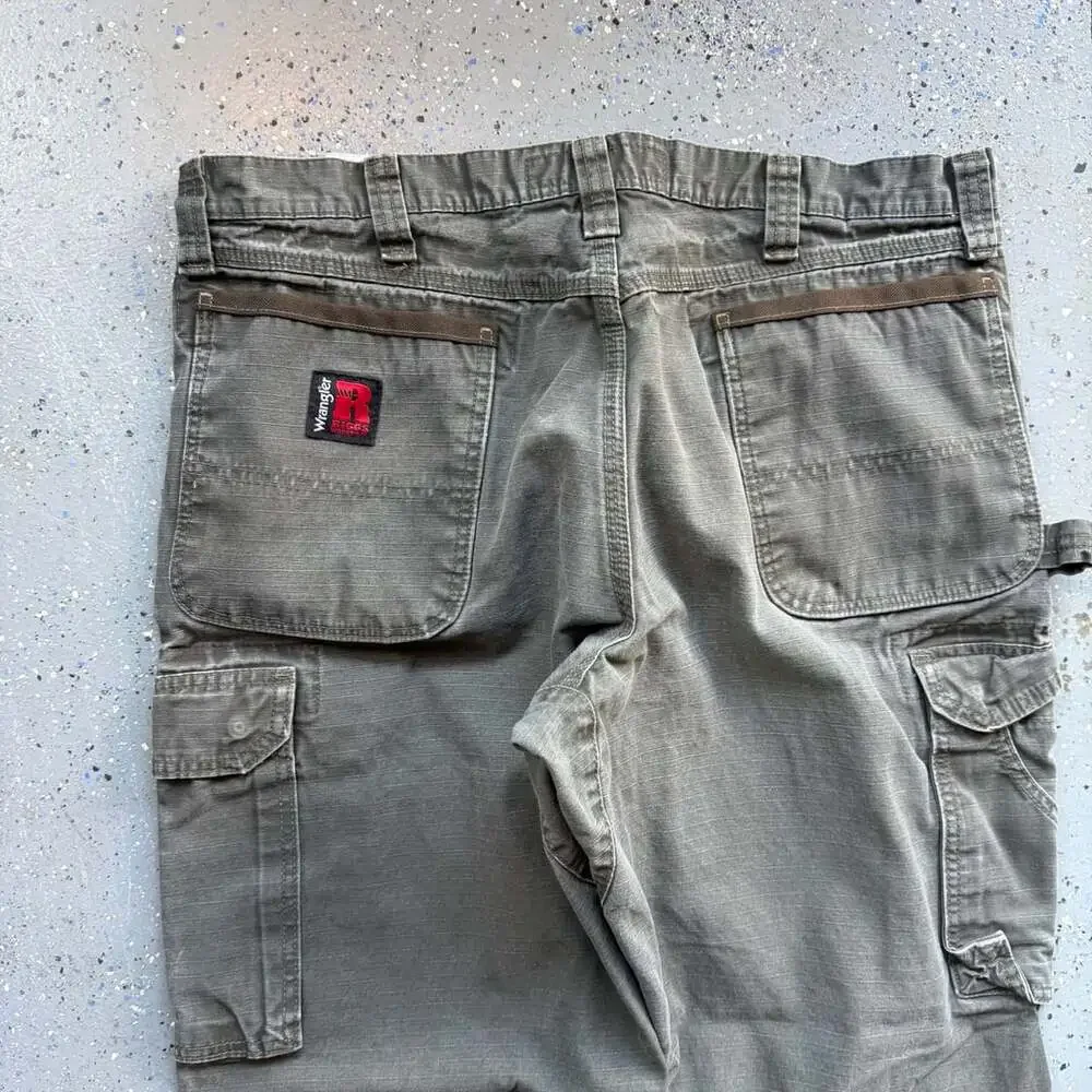 Wrangler riggs workwear